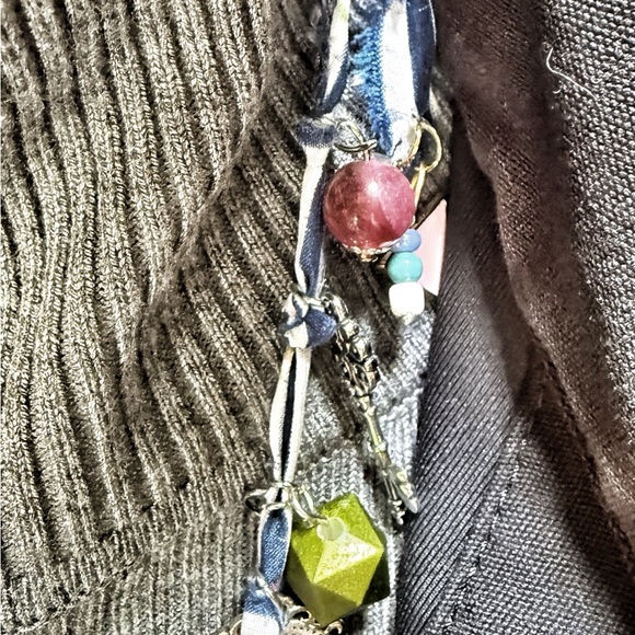 Charms multi layered statement bandanna necklace with turquoise - Picture 7 of 7